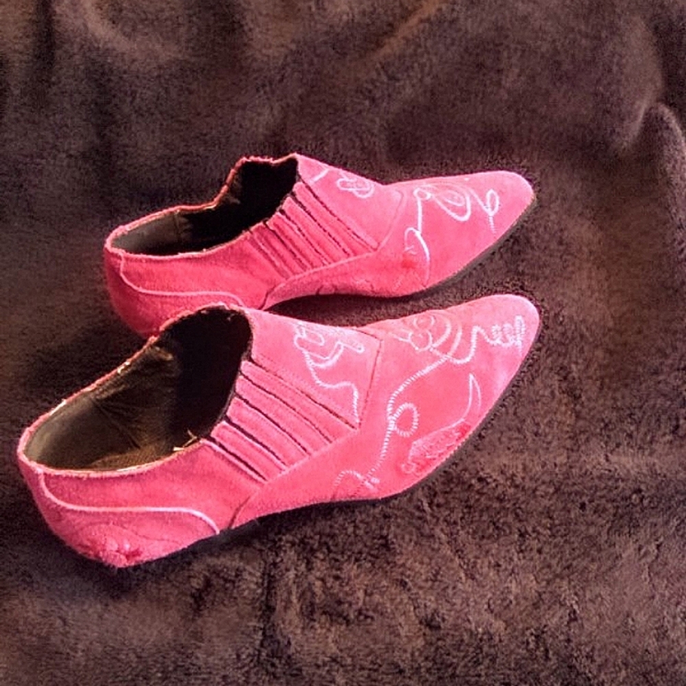 Fusia Pink Suede Cowboy Ankle Boots